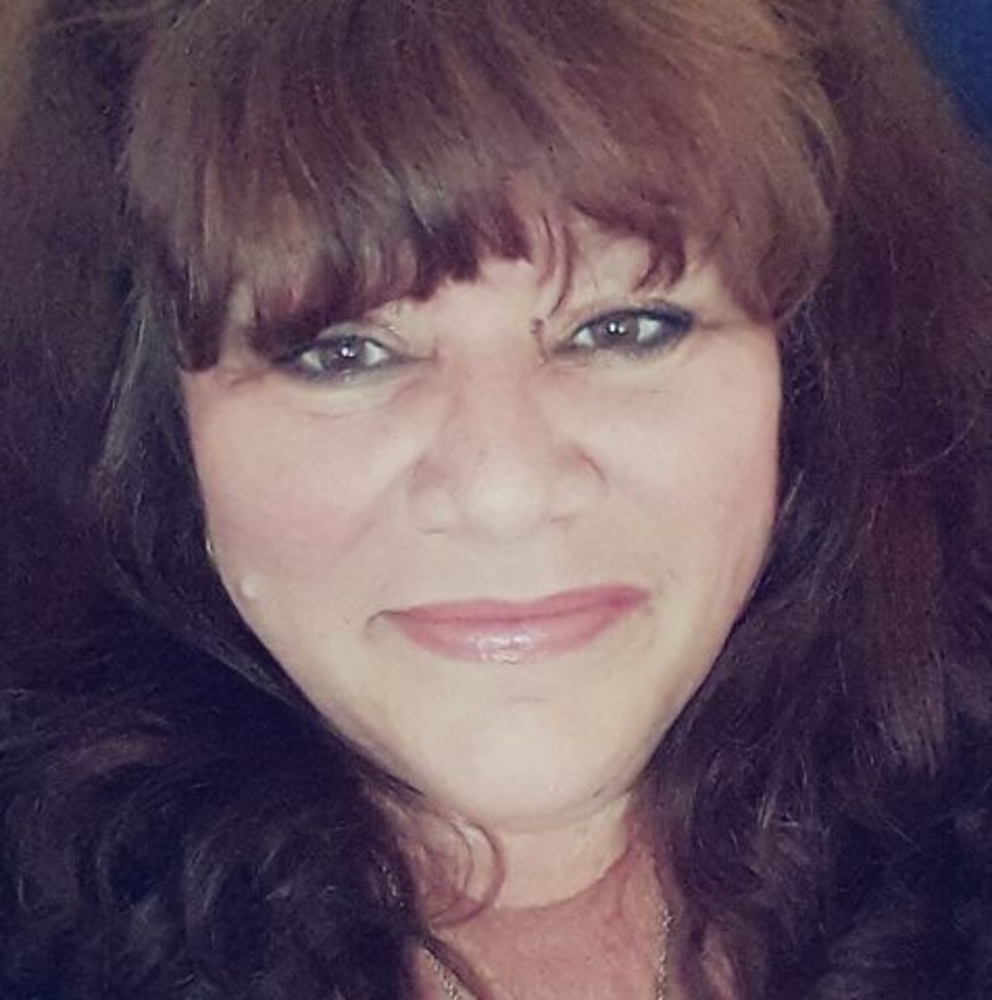 Meet your Posher, Suzanne